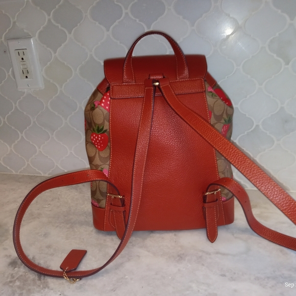 COPY - Coach Dempsey Drawstring Backpack in Signature Canvas with Wild strawber… - Picture 3 of 5